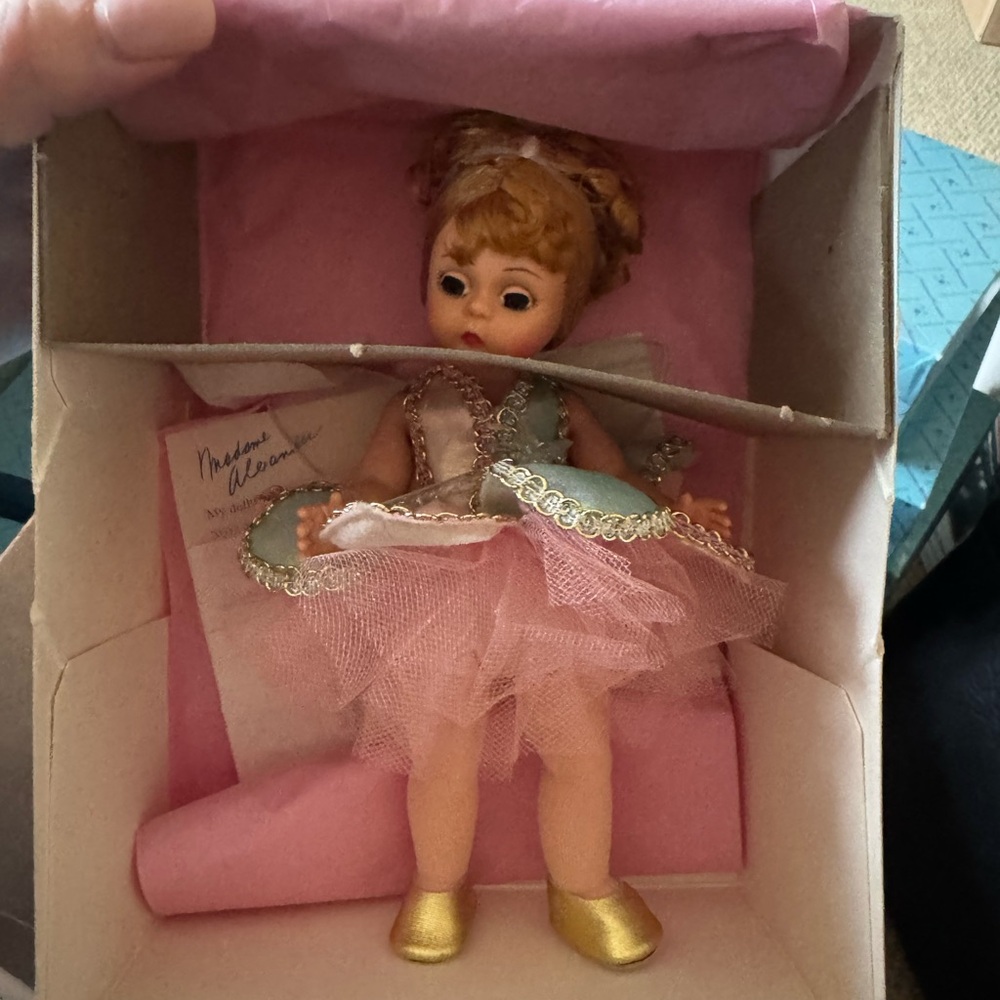 Madame Alexander Tinkerbell Doll Box in Blue and White